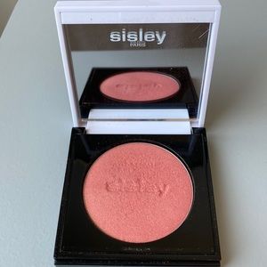 Sisley le phyto-blush in 04 golden rose.